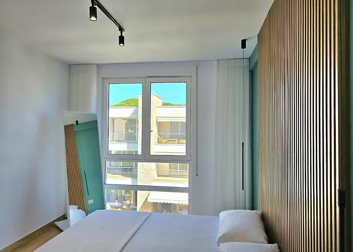 Cozy - 296 Apartament