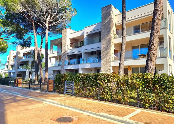 Cozy - 296 Apartament